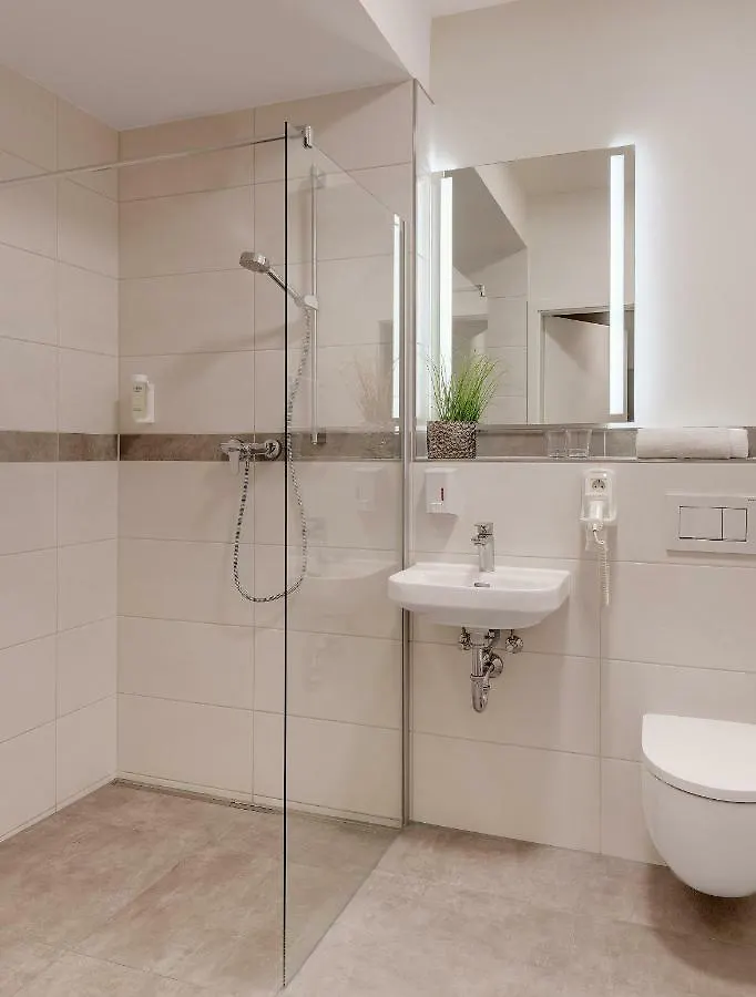 Апарт отель Amper Art Boardinghouse Фюрстенфельдбрукк 3*,  Германия