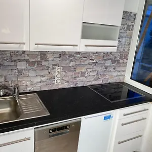 Apartment Private In Fürstenfeldbruck, Nahe Ammersee/münchen/augsburg